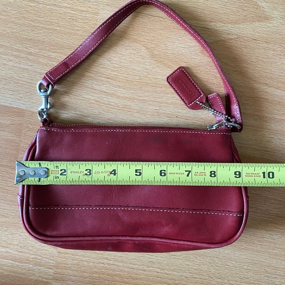 Red wristlet/bag - Picture 8 of 9